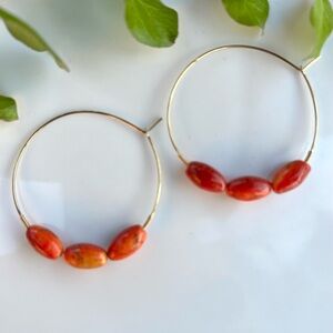 14KGF thin wire hoops with red coral stones